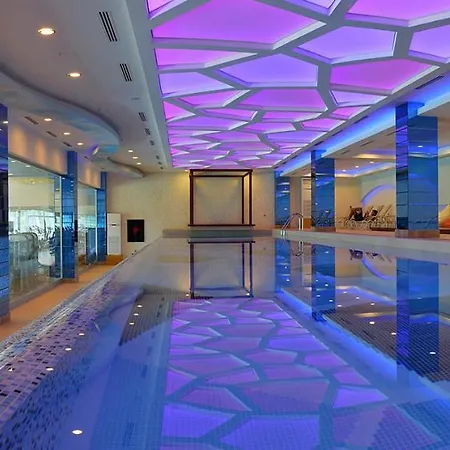 Azura Park Apartment *