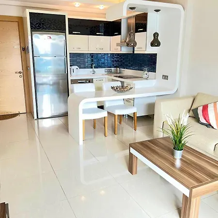 Azura Park Apartment