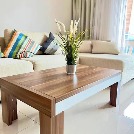 Apartment Azura Park